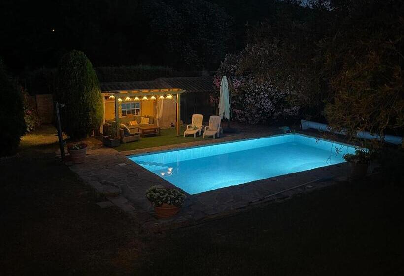 민박 La Borréliane