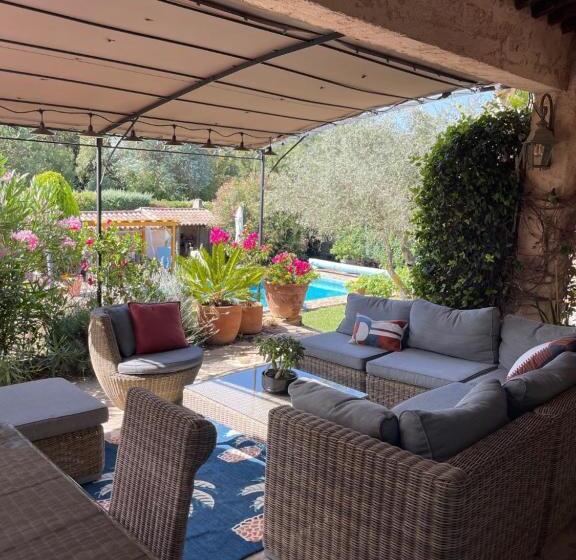 민박 La Borréliane