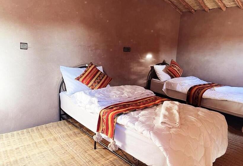 تختخواب و صبحانه Mhamid El Ghizlane Essence