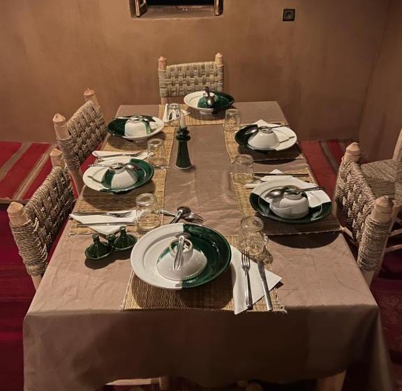 민박 Mhamid El Ghizlane Essence