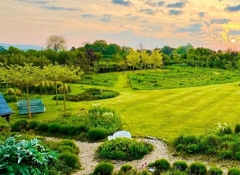 مبيت وإفطار Orchard Dene