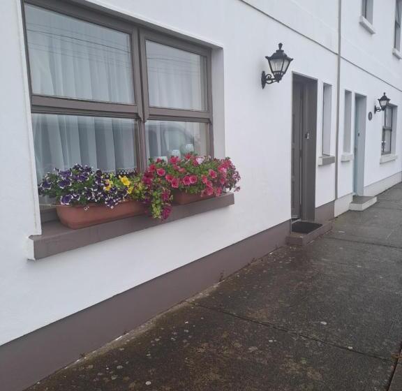 צימר The View On Kilrush Marina