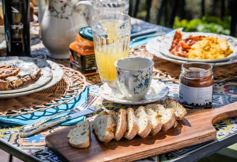 ベッドアンドブレックファースト Villa Rossella