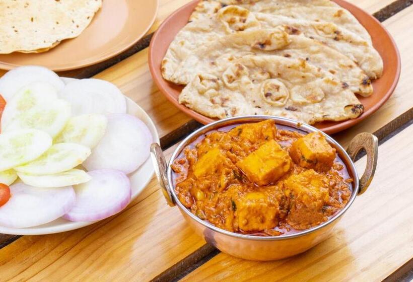 Fabhotel Grand Vatika