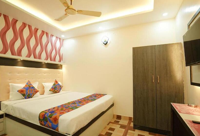 Fabhotel Grand Vatika