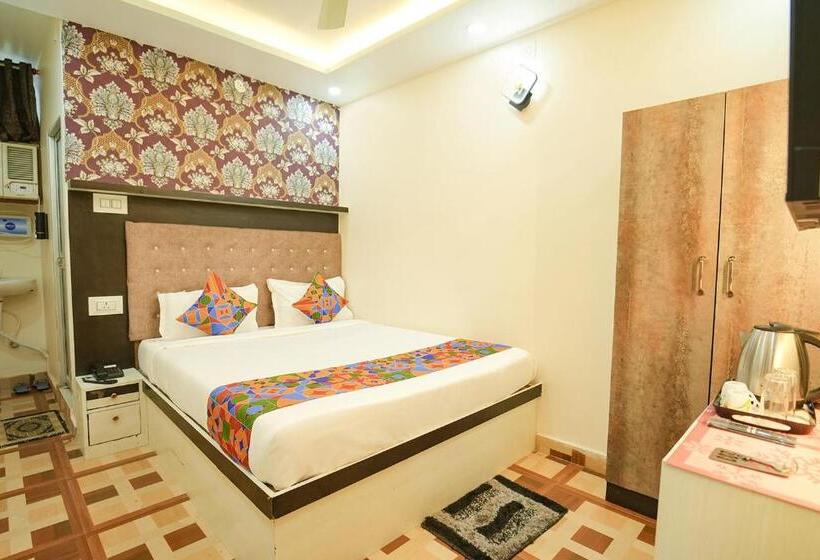 Fabhotel Grand Vatika