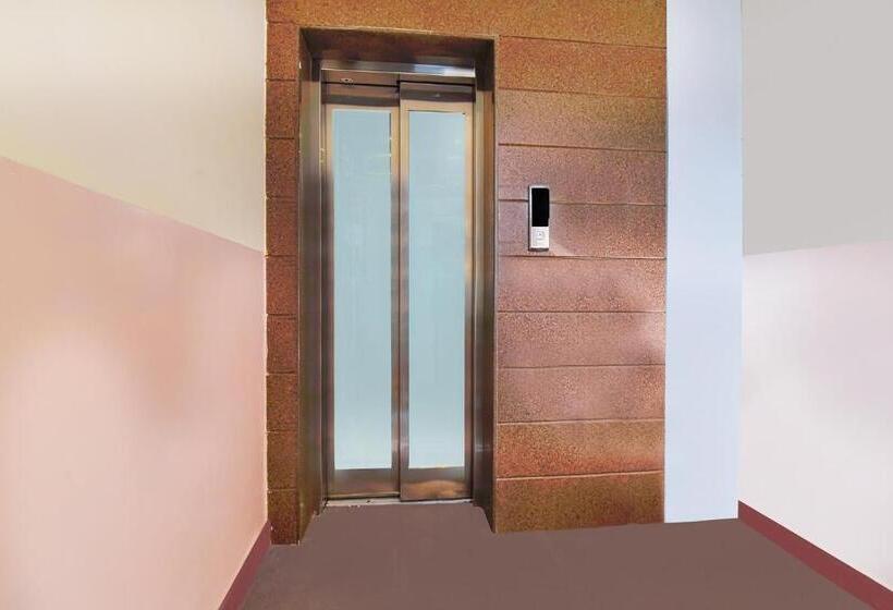 Fabhotel Samrat Regency