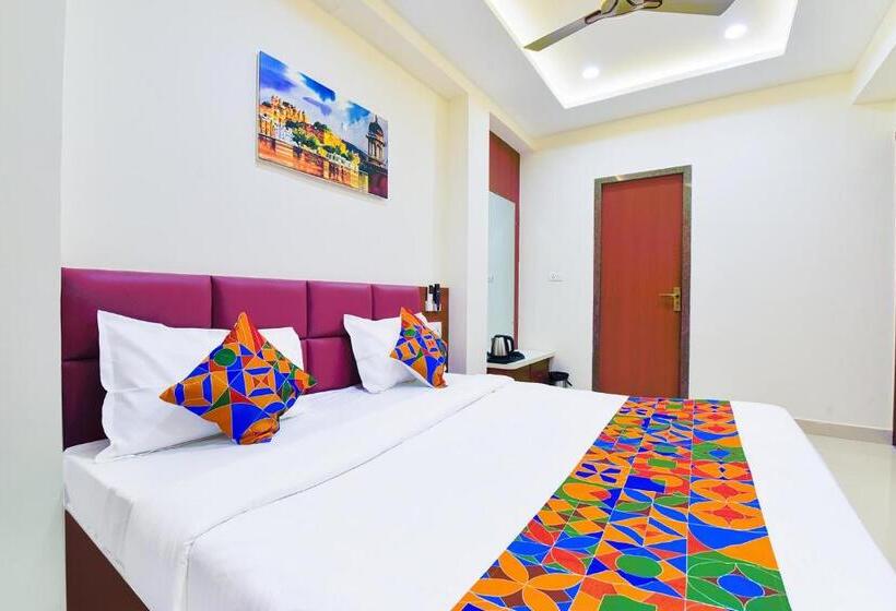 Fabhotel Samrat Regency