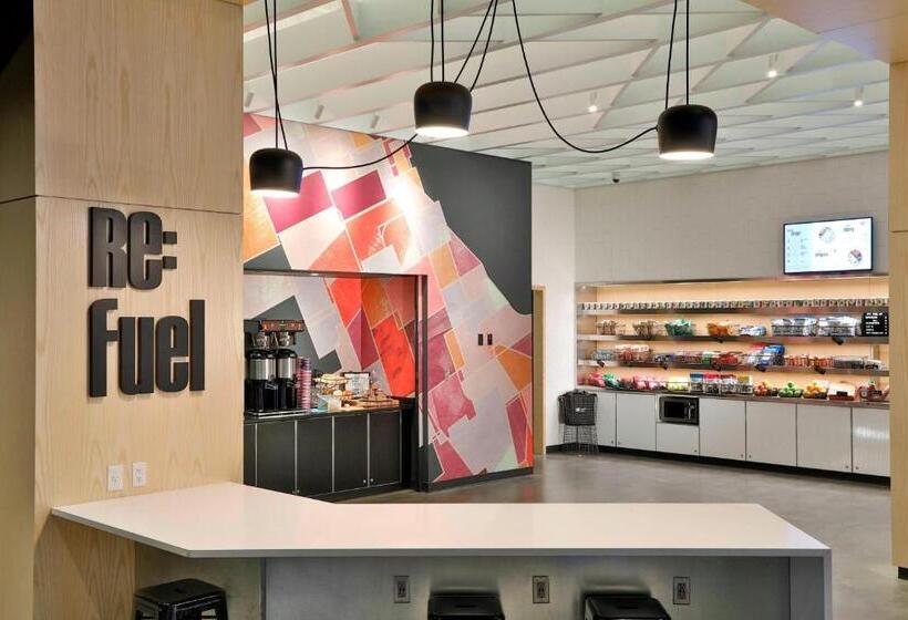 Отель Aloft Sacramento Airport Natomas