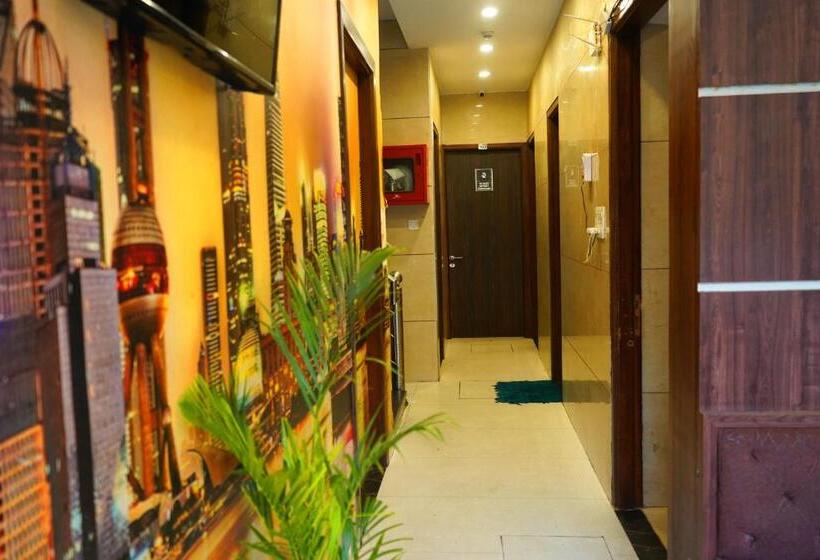 酒店 Bal Residency 120 Mt Golden Temple