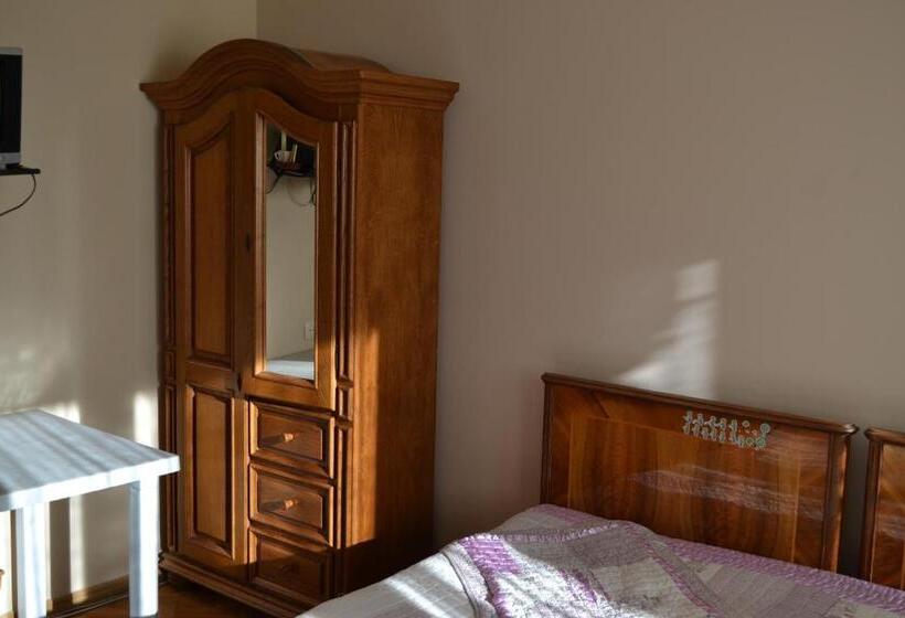 هتل Beach Front Seaside