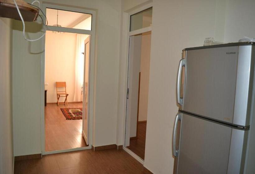 هتل Beach Front Seaside