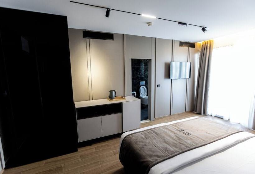 فندق Bolt Boutique