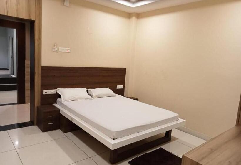 בית מלון כפרי Krishna Garden