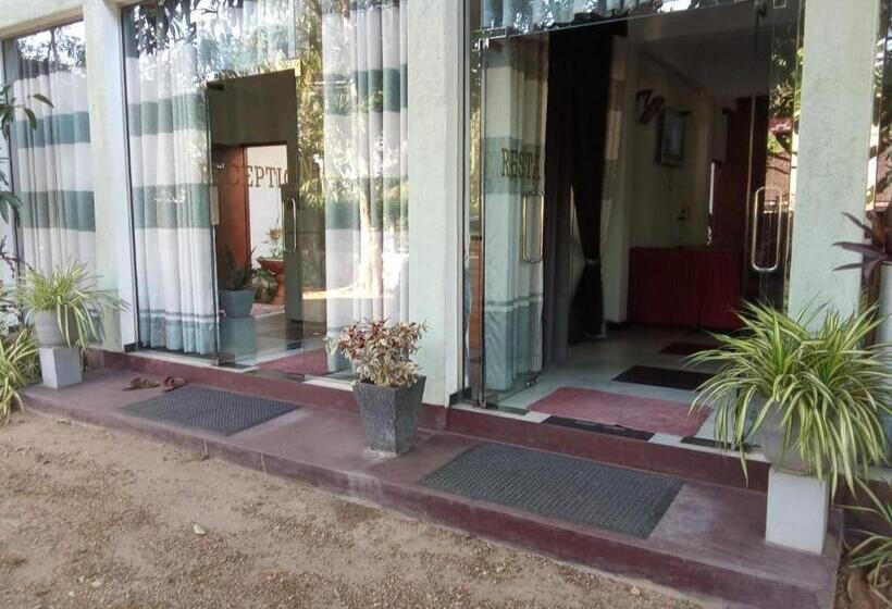 Отель Nightingale Inn