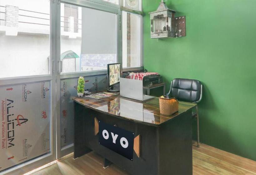 בית מלון כפרי Oyo Arya Paradise