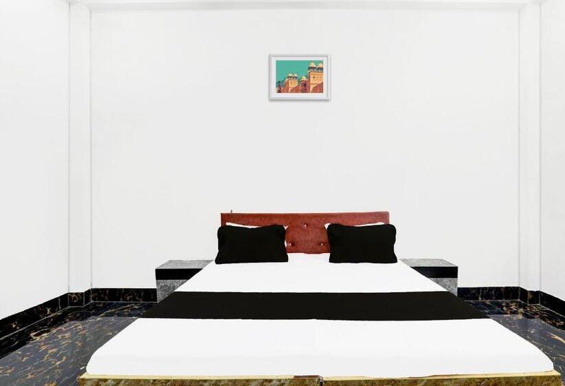 בית מלון כפרי Oyo Moon Sez