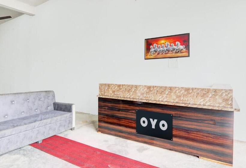 בית מלון כפרי Oyo Moon Sez