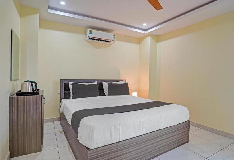 בית מלון כפרי Oyo Sri Sai Lodge