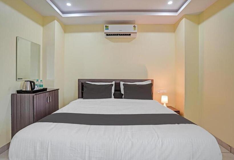 בית מלון כפרי Oyo Sri Sai Lodge