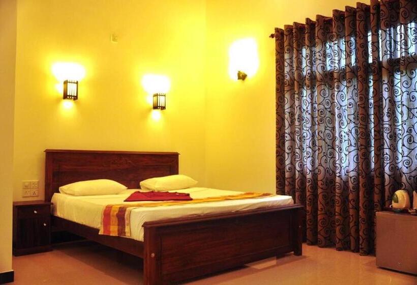 Отель Paradise Stays Bentota