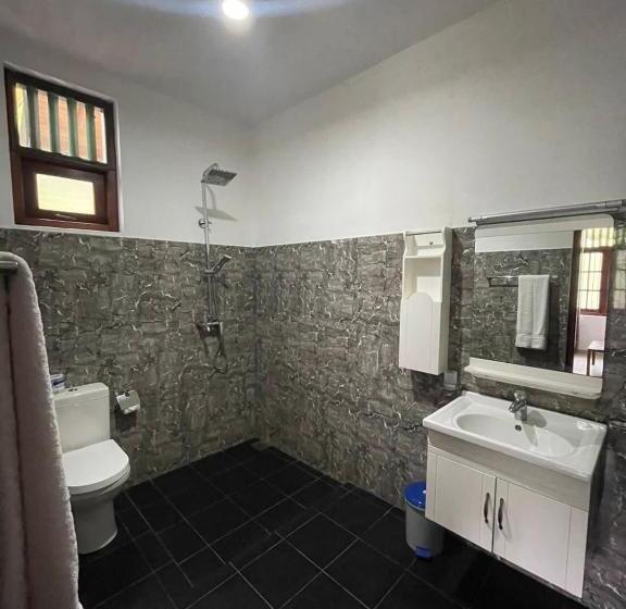 Отель Paradise Stays Bentota