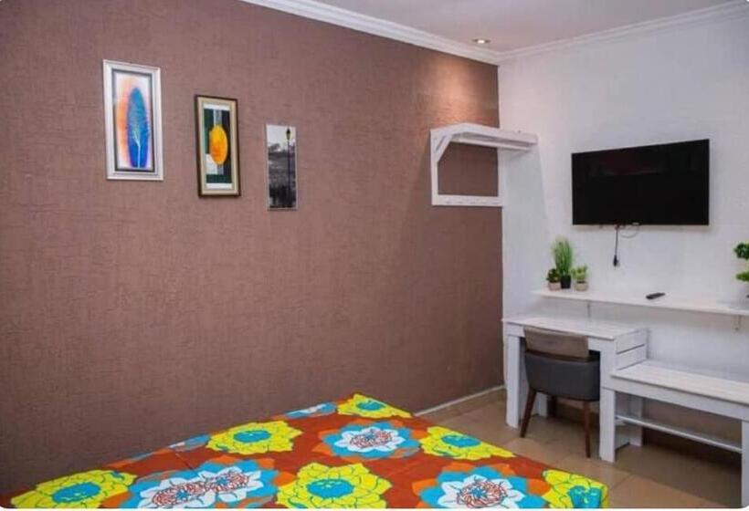 호텔 Serenity Beach Resort