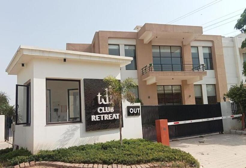 호텔 Tdi Club Retreat Sector 110