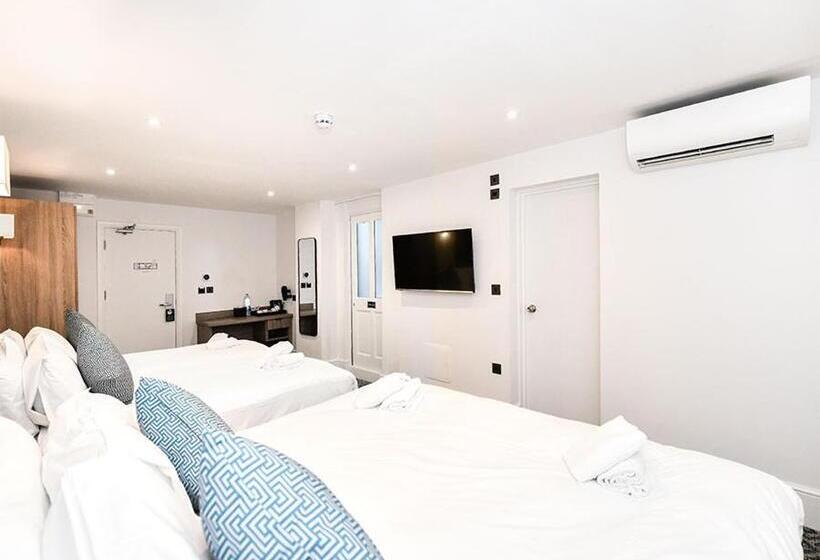 هتل The Chapter   The J Hyde Park