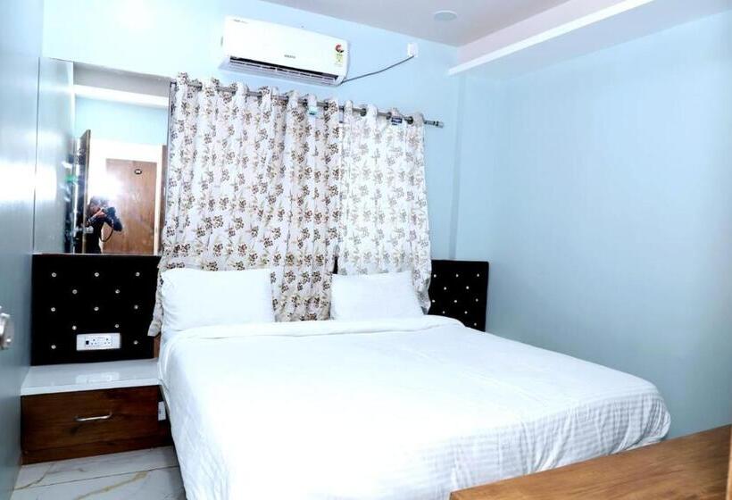 فندق Twarita Executive Lodge