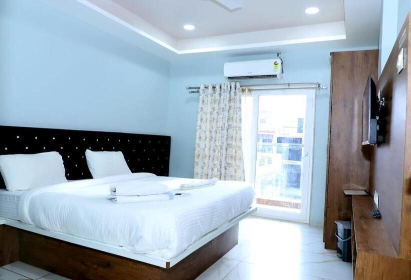 فندق Twarita Executive Lodge