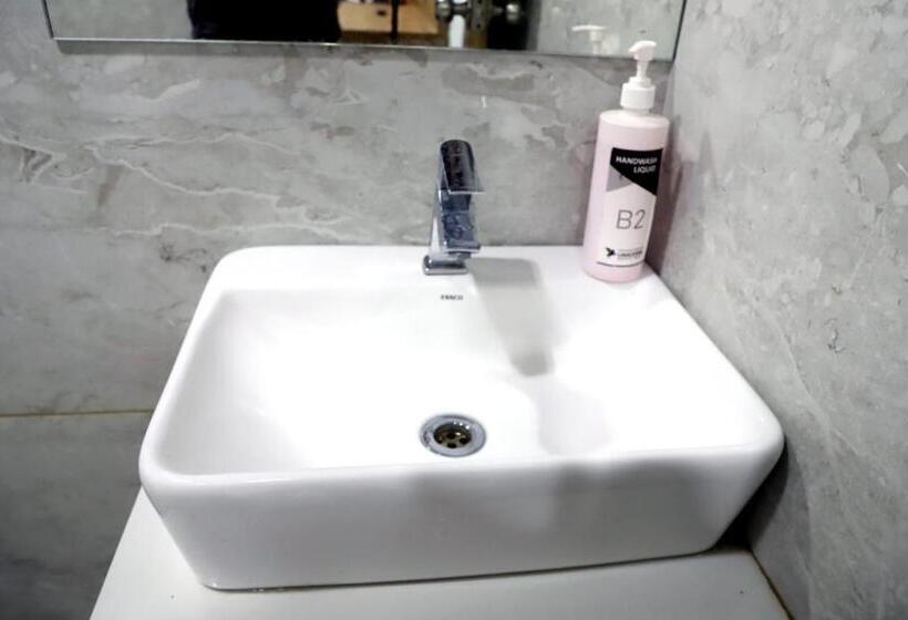 فندق Twarita Executive Lodge