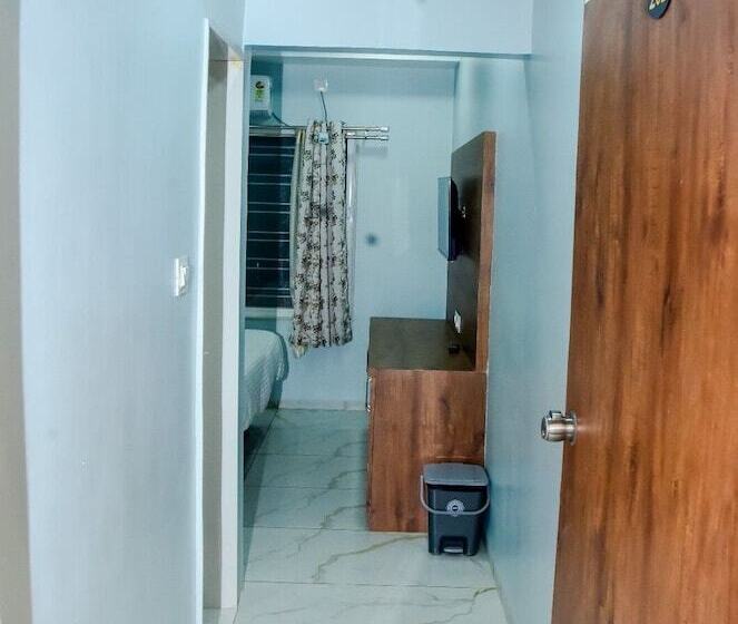 فندق Twarita Executive Lodge