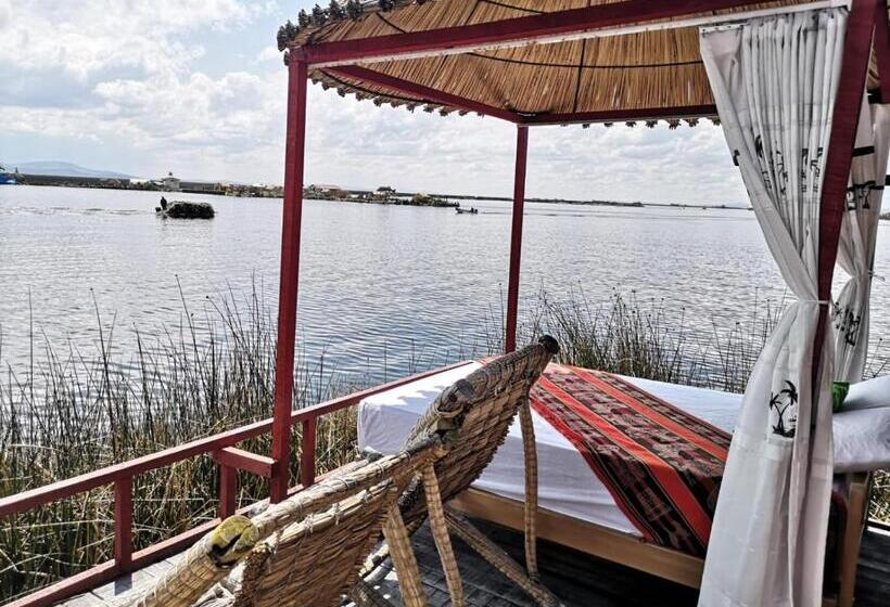 בית מלון כפרי Uros Suma Qhota Lodge