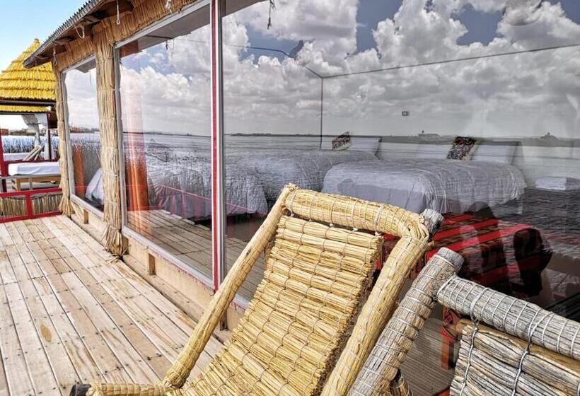 בית מלון כפרי Uros Suma Qhota Lodge