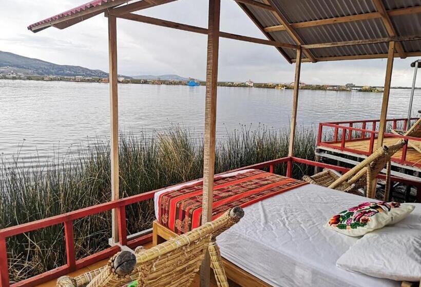 בית מלון כפרי Uros Suma Qhota Lodge