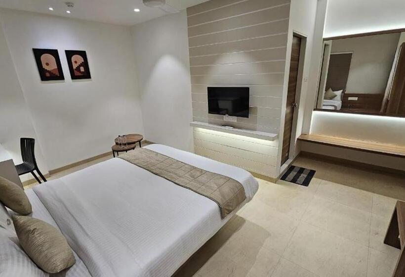 בית מלון כפרי Veesons Executive