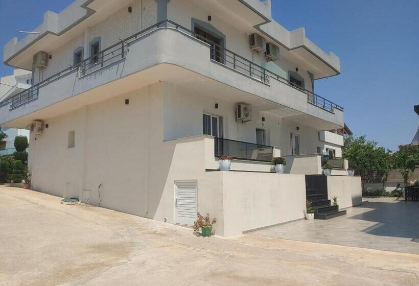 בית מלון כפרי Villa Leonel