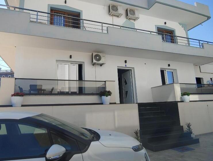 בית מלון כפרי Villa Leonel