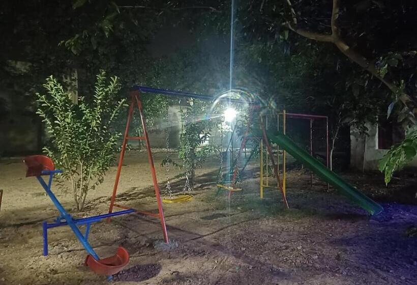 호텔 Farm House At Wego Garden