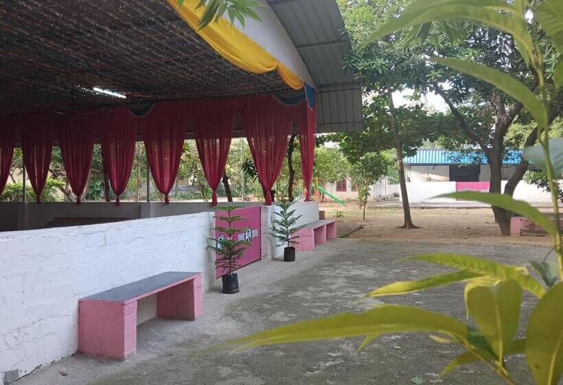 호텔 Farm House At Wego Garden