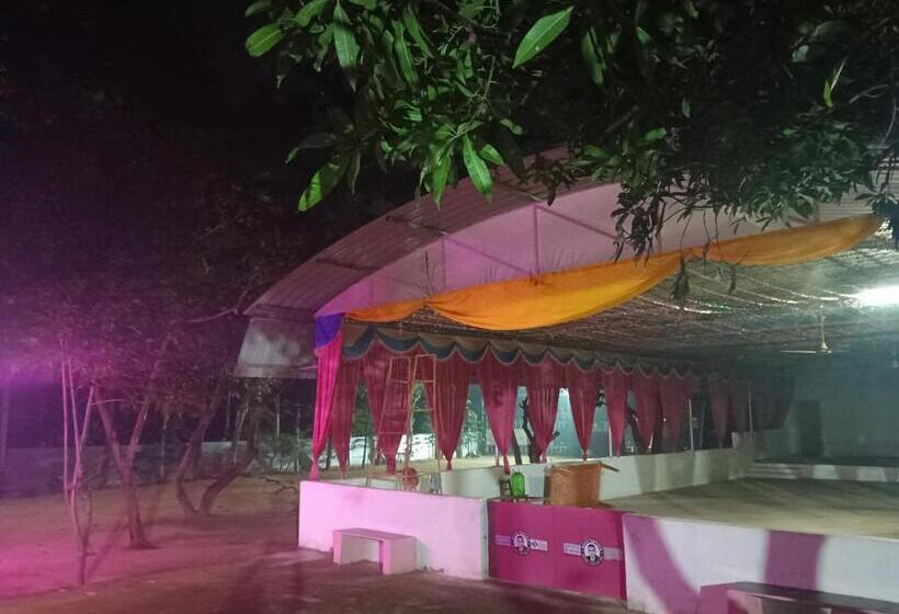 호텔 Farm House At Wego Garden