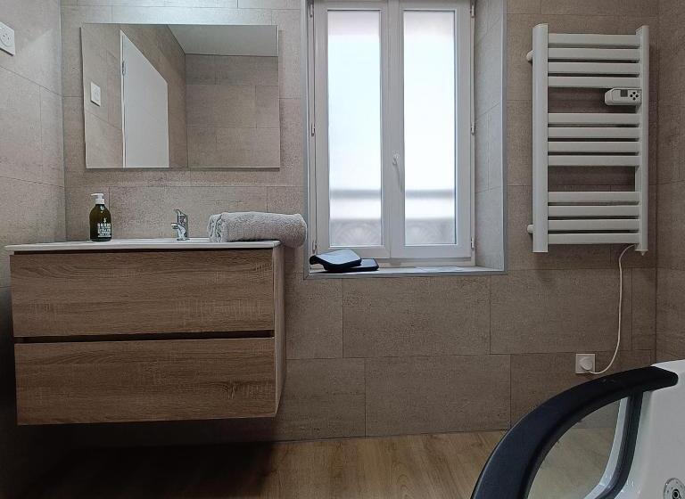 L Escale Châtillonnaise L Explorateur