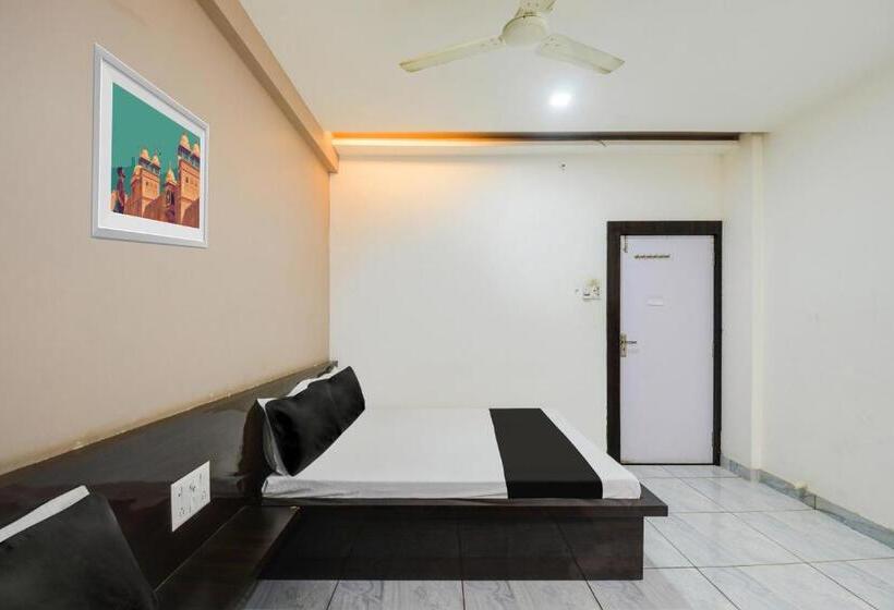 Oyo Hotel Jai Shree Shyam