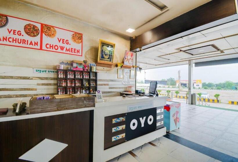 Oyo Hotel Jai Shree Shyam