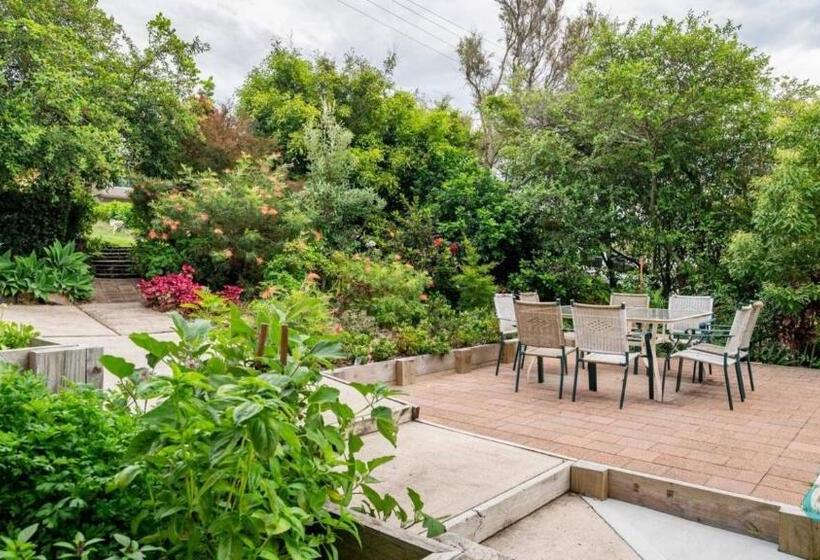 ペンション Caves Cottage Guest Suite