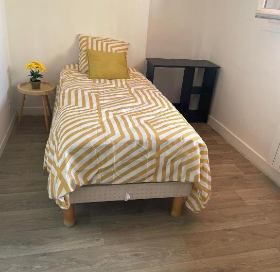 膳宿费 Chambre Avec Balcon Dans Charmante Maison Prêt D Aéroport D Orly Et Proche Paris