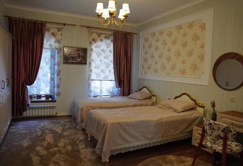 پانسیون Efendi Qonaq Evi