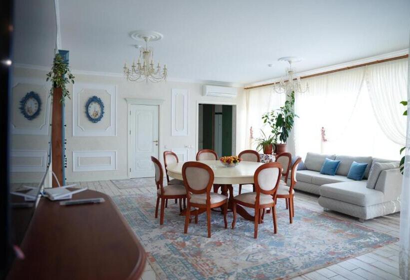 پانسیون Efendi Qonaq Evi