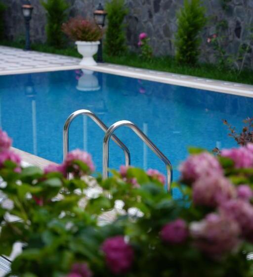 پانسیون Efendi Qonaq Evi